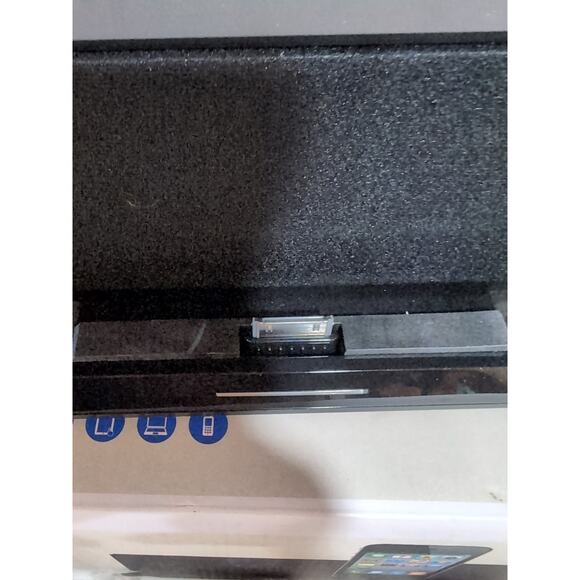 Soundfreaq Sound Step Recharge SFQ-02RB Bluetooth Speaker Dock 30-Pin iPhone Pad - Picture 2 of 16